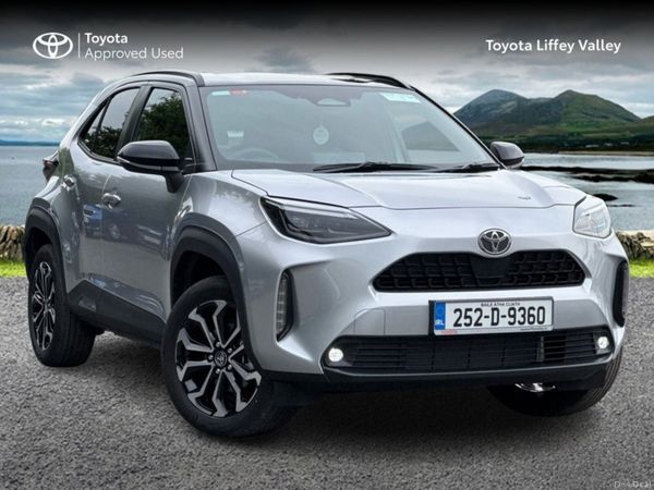 Toyota Yaris Cross SUV, Petrol Hybrid, 2025, Silver