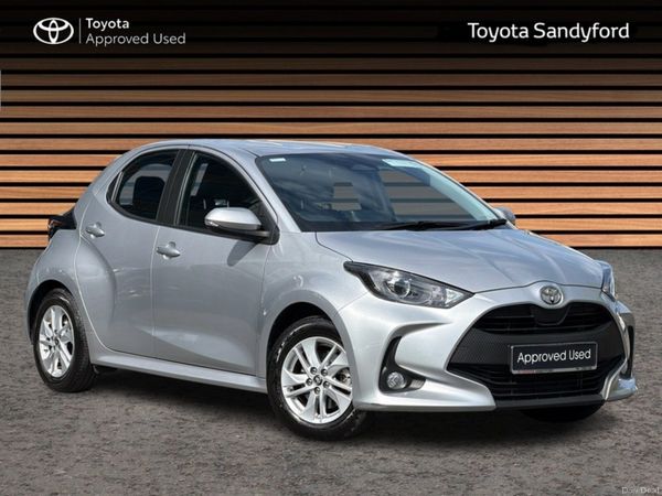 Toyota Yaris Hatchback, Petrol Hybrid, 2024, Grey