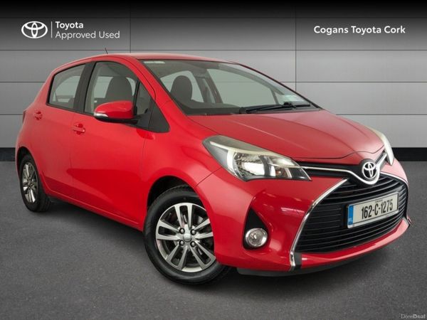Toyota Yaris Hatchback, Petrol, 2016, Red