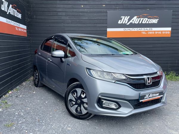 Honda Fit Hatchback, Petrol Hybrid, 2017, Silver