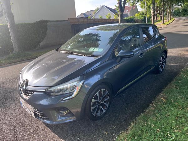 Renault Clio Hatchback, Petrol, 2021, Grey