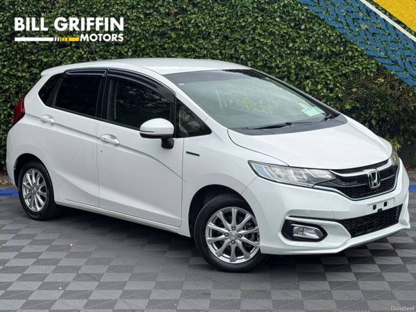 Honda Fit Hatchback, Petrol Hybrid, 2019, White