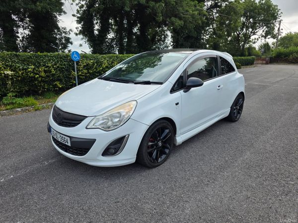 Vauxhall Corsa Hatchback, Diesel, 2013, White