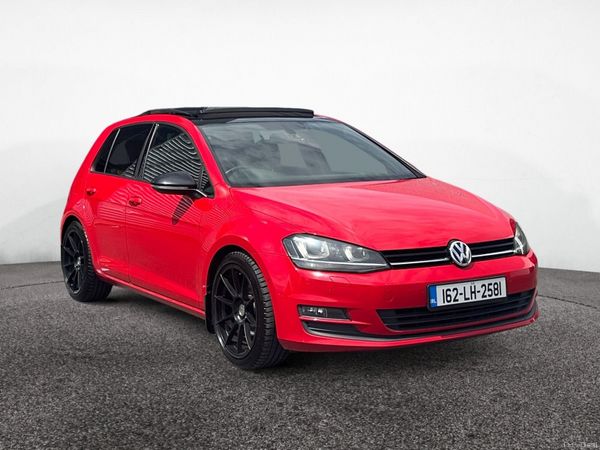 Volkswagen Golf Hatchback, Petrol, 2016, Red