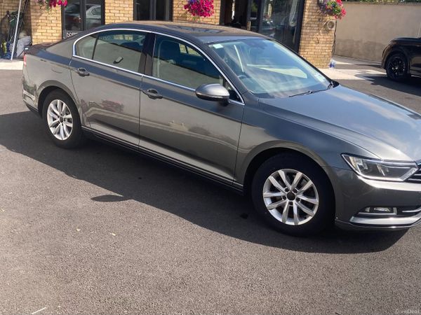 Volkswagen Passat Saloon, Diesel, 2015, Grey