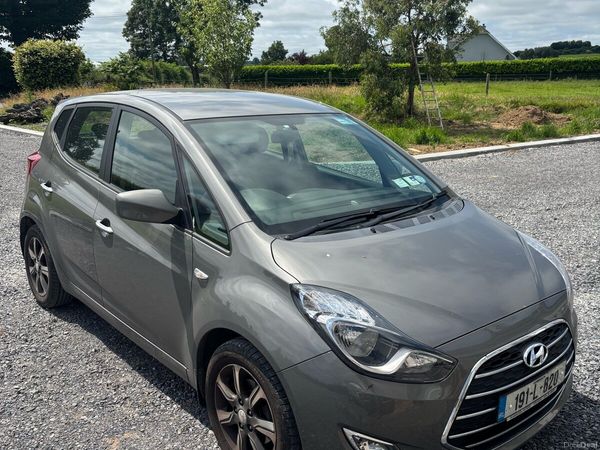 Hyundai ix20 MPV, Petrol, 2019, Grey