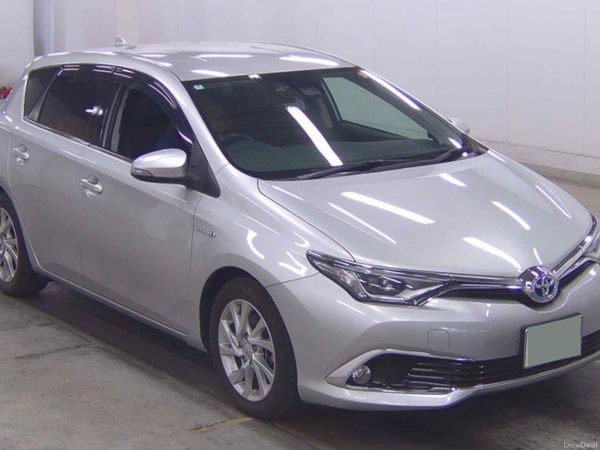 Toyota Auris Hatchback, Petrol Hybrid, 2016, Silver