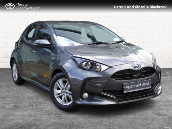 Toyota Yaris Hatchback, Petrol Hybrid, 2023, Grey