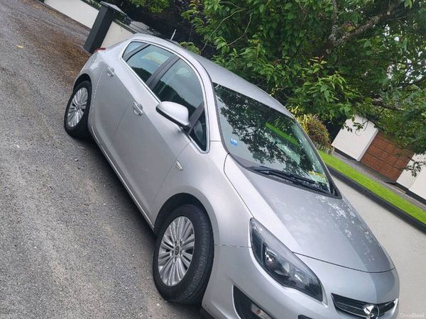 Opel Astra Hatchback, Diesel, 2016, Silver