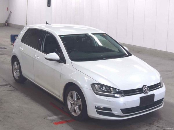 Volkswagen Golf Hatchback, Petrol, 2015, White
