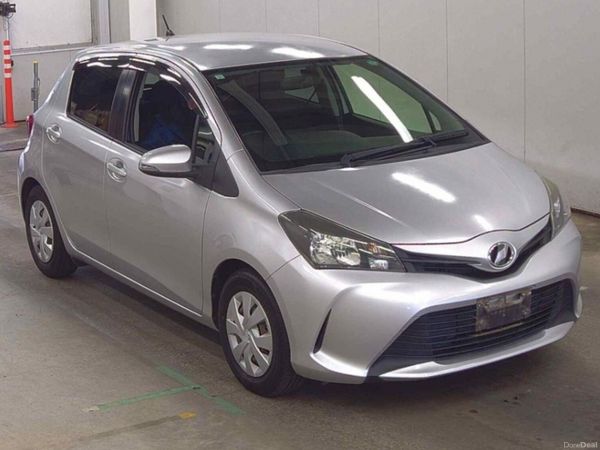 Toyota Vitz Hatchback, Petrol, 2015, Silver