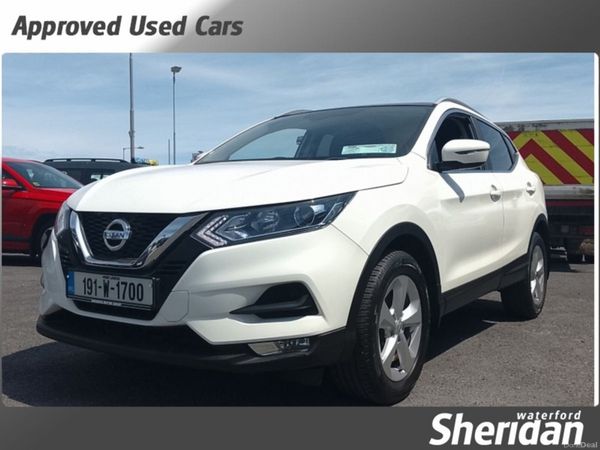 Nissan Qashqai MPV, Petrol, 2019, White