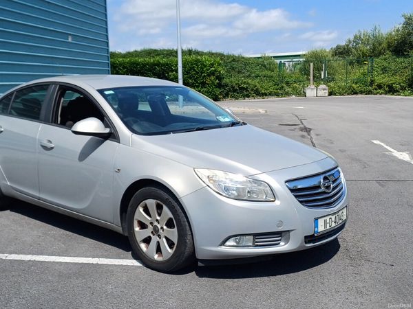 Opel Insignia Saloon, Diesel, 2011, Gold