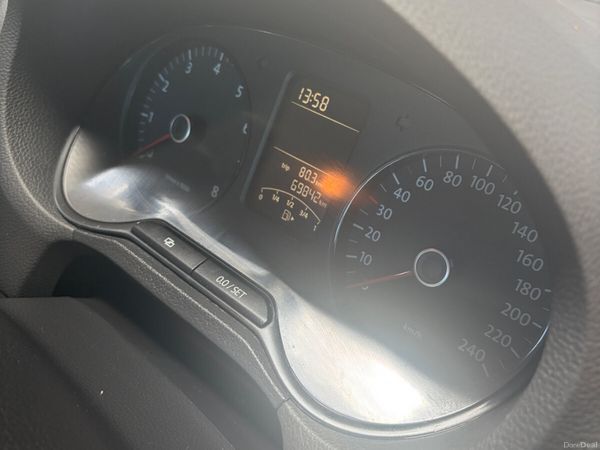 Volkswagen Polo Hatchback, Petrol, 2011, Blue