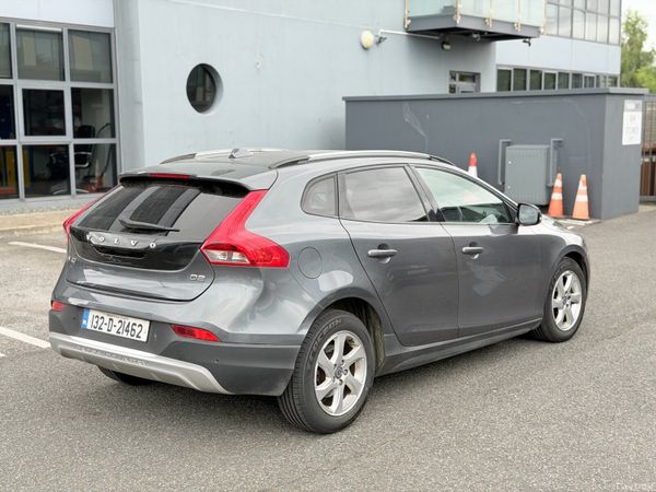 Volvo V40 Hatchback, Diesel, 2013, Grey