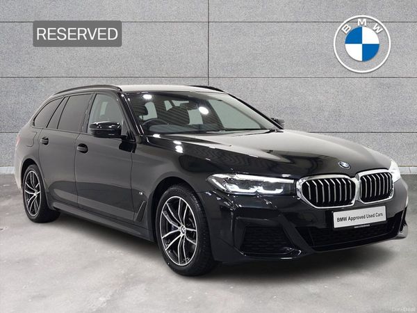 BMW 5-Series Estate, Petrol Plug-in Hybrid, 2021, Black
