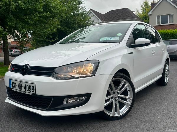 Volkswagen Polo Hatchback, Petrol, 2013, White