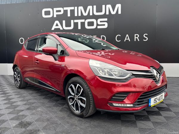 Renault Clio Hatchback, Petrol, 2019, Red