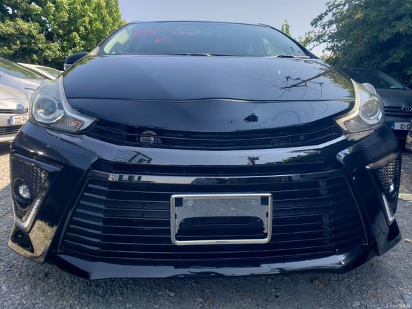 Toyota Prius MPV, Petrol Hybrid, 2015, Black