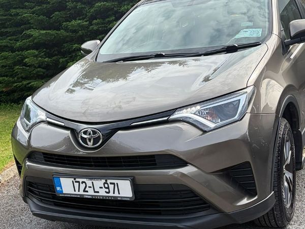 Toyota RAV4 SUV, Diesel, 2017, Brown
