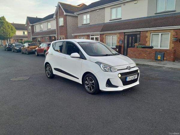 Hyundai i10 Hatchback, Petrol, 2017, White