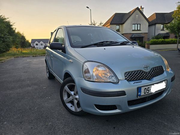 Toyota Yaris Hatchback, Petrol, 2005, Blue