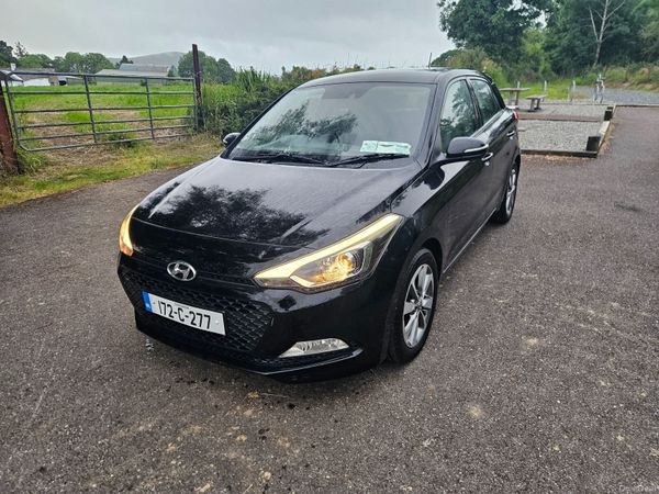 Hyundai i20 Hatchback, Petrol, 2017, Black
