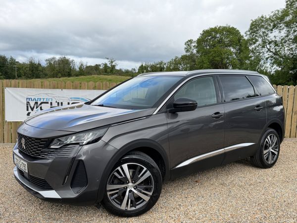 Peugeot 5008 MPV, Diesel, 2023, Grey