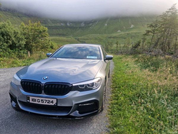 BMW 5-Series Saloon, Petrol Plug-in Hybrid, 2018, Blue