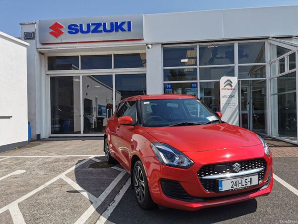 Suzuki Swift Hatchback, Petrol, 2024, Red