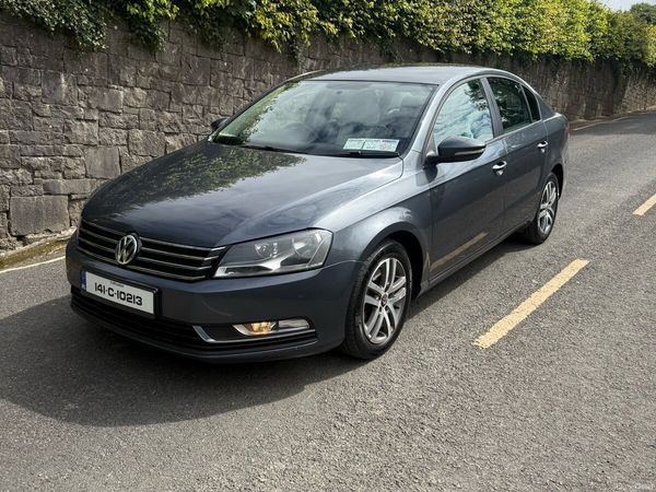 Volkswagen Passat Saloon, Diesel, 2014, Grey