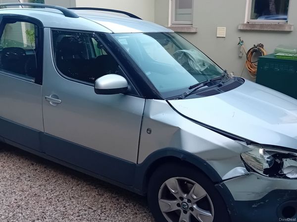 Skoda Roomster MPV, Diesel, 2011, Silver