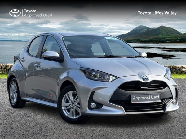 Toyota Yaris Hatchback, Petrol Hybrid, 2022, Grey