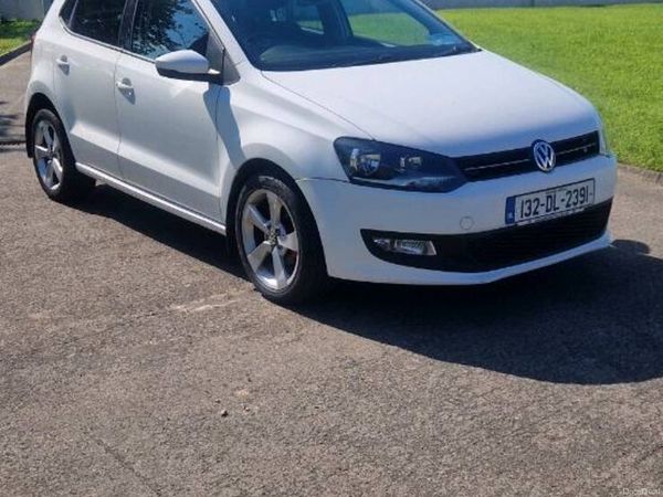 Volkswagen Polo Hatchback, Petrol, 2013, White