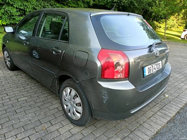 Toyota Corolla Hatchback, Petrol, 2006, Grey