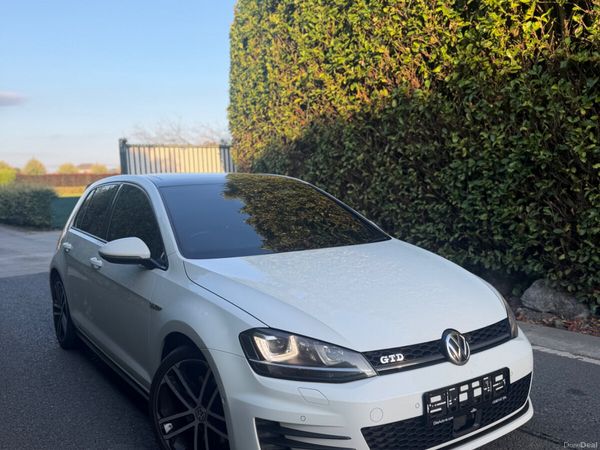 Volkswagen Golf Hatchback, Diesel, 2015, White