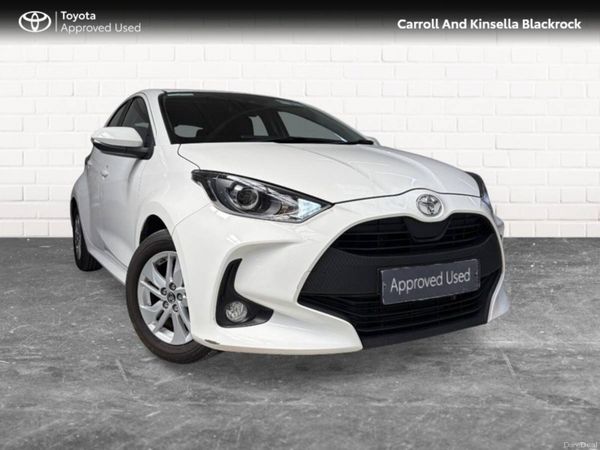 Toyota Yaris Hatchback, Petrol, 2023, White
