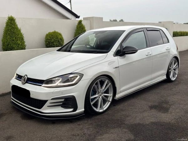 Volkswagen Golf Hatchback, Diesel, 2018, White