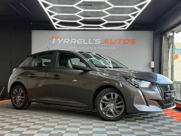 Peugeot 208 Hatchback, Petrol, 2021, Grey