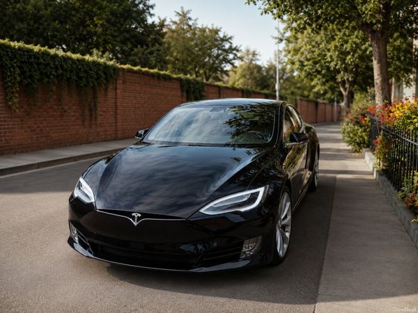 Tesla Model S Hatchback, Electric, 2017, Black