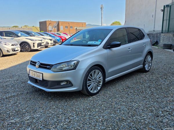 Volkswagen Polo Hatchback, Petrol, 2015, Silver