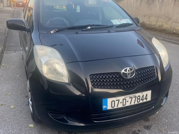 Toyota Yaris Hatchback, Petrol, 2007, Black