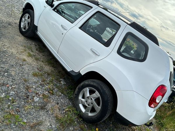 Dacia Duster SUV, Diesel, 2013, White