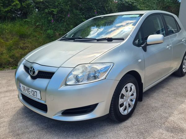 Toyota Auris Hatchback, Petrol, 2008, Silver