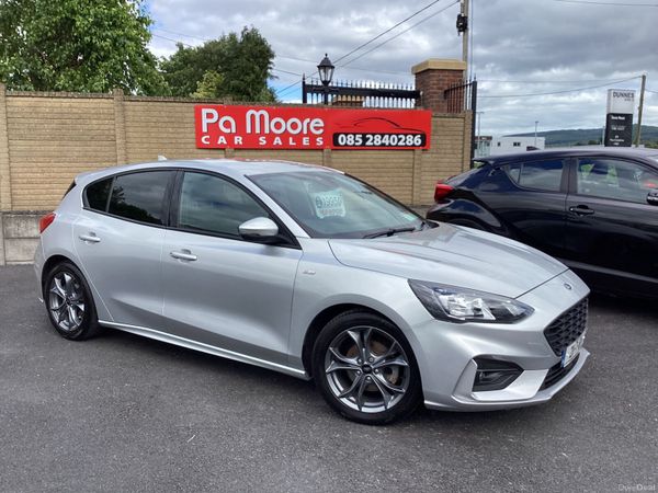Ford Focus Hatchback, Petrol Hybrid, 2021, Grey