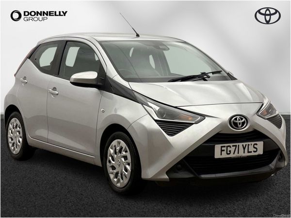 Toyota Aygo Hatchback, Petrol, 2022, Silver