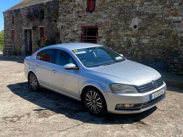 Volkswagen Passat Saloon, Diesel, 2012, Silver
