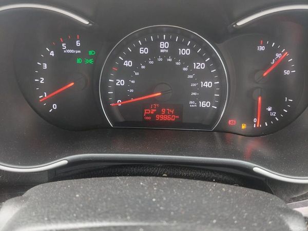 Kia Sorento SUV, Diesel, 2013, Silver