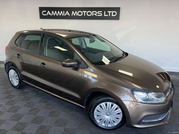 Volkswagen Polo Hatchback, Petrol, 2015, Brown