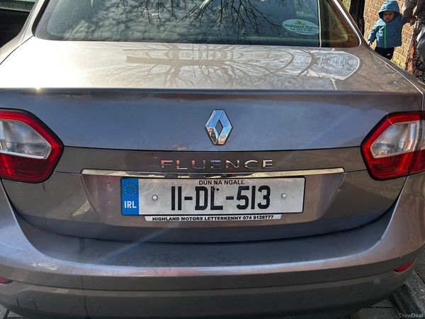 Renault Fluence Saloon, Diesel, 2011, Grey